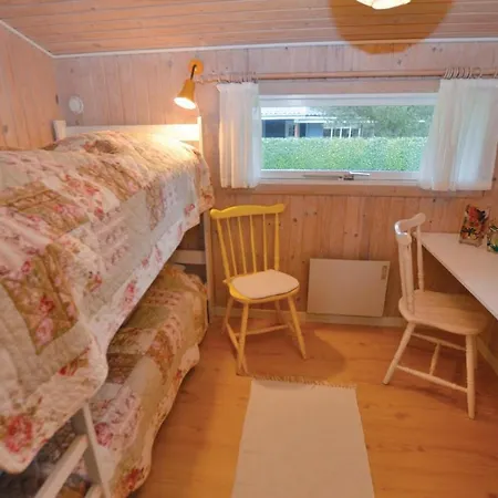 Lovely In With Kitchen